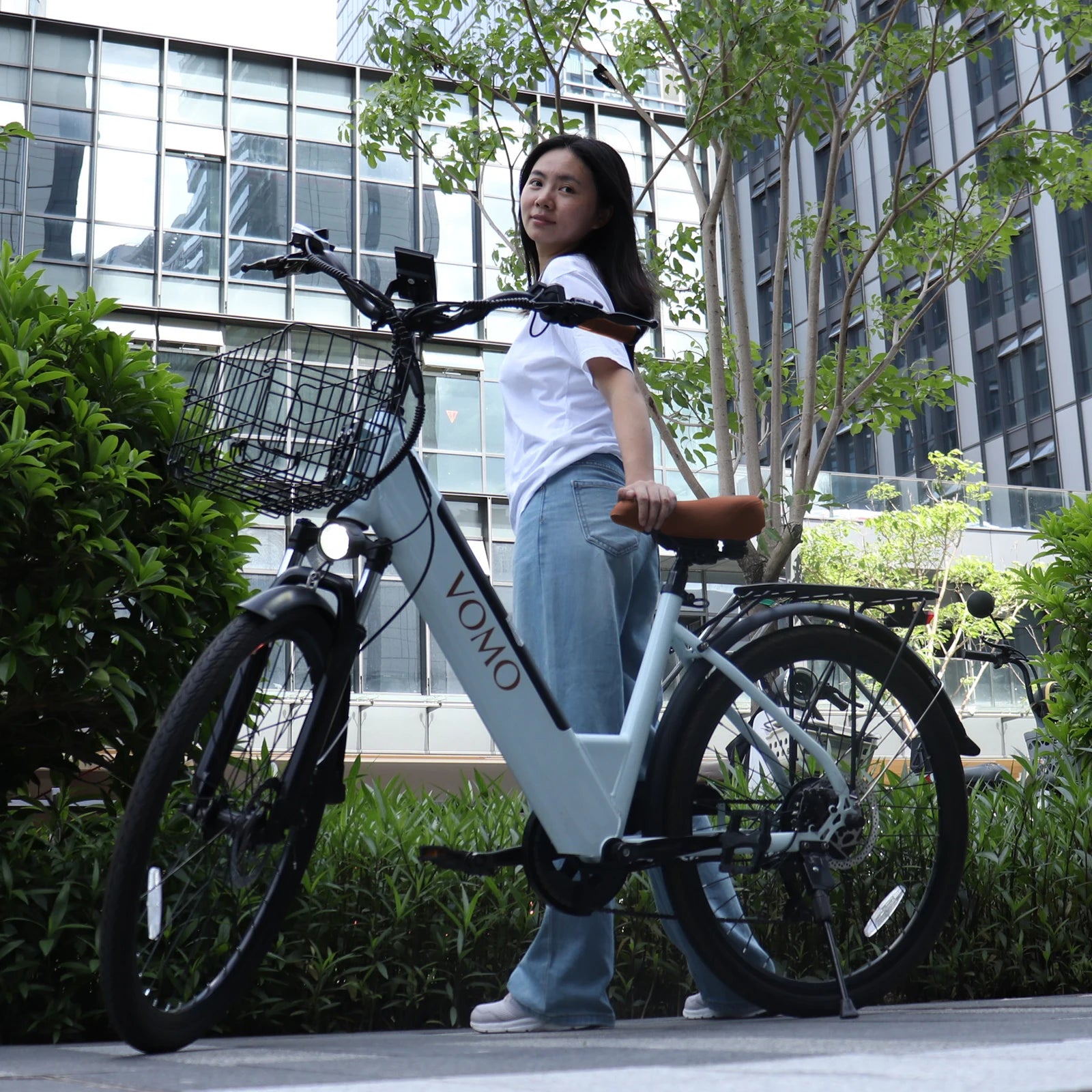VOMO CS20 Electric Bike 250W City Bicycle with 36V Voltage Skinny E-Bike Moto CS20 Cycles From EU Warehouse