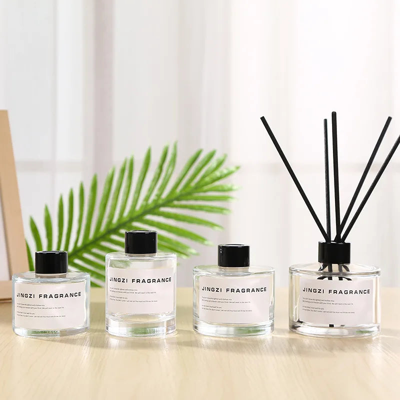 100ml 200ml Wholesale Durable Hot Stamping Empty Reed Diffuser Glass Bottle Cylinder Thick Bottom Black White Custom Logo Home