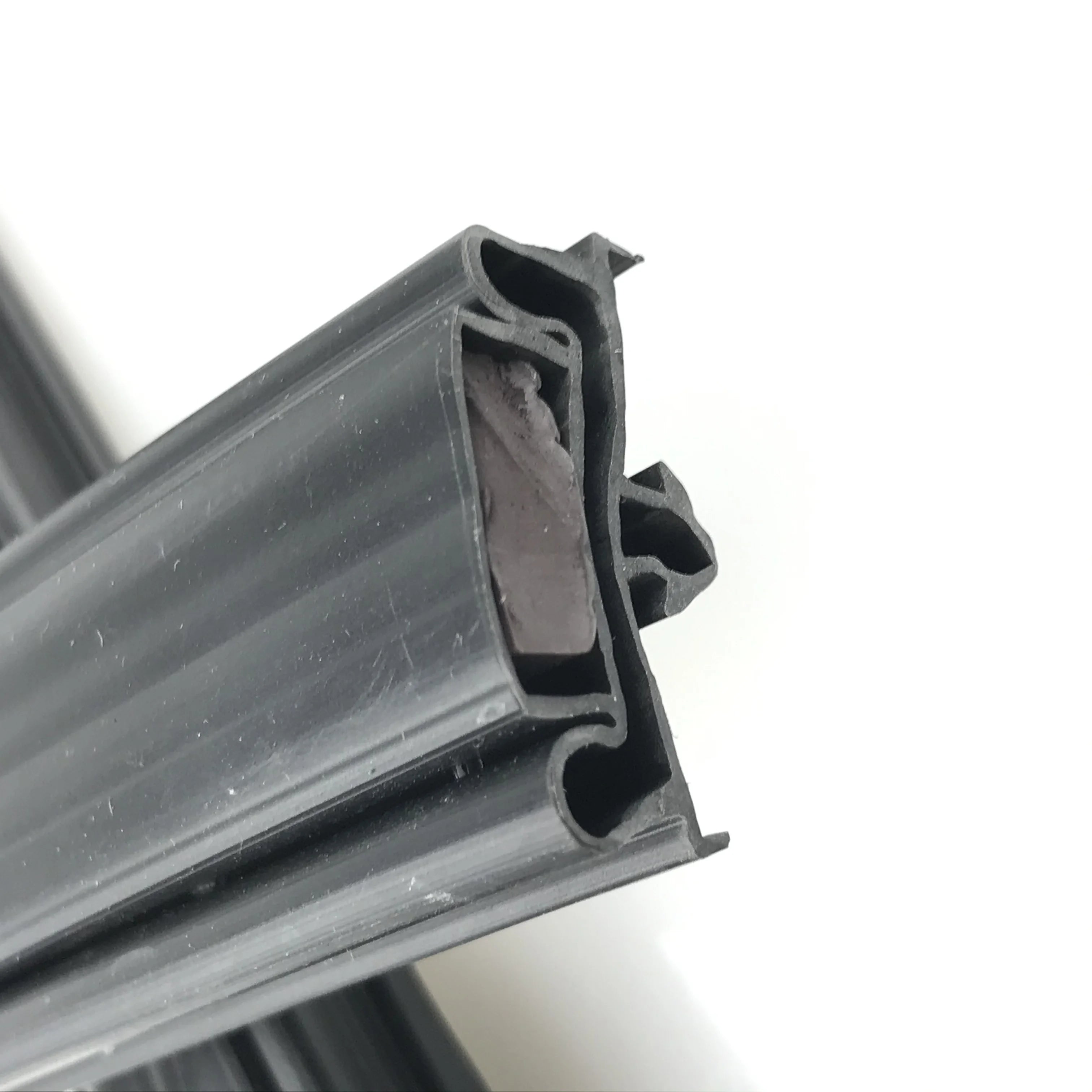 Minran Big Black Magnetic PVC Industrial Fridge Freezer Door Sliding Door and Window Magnetic Sealing Strips 2m/1pc