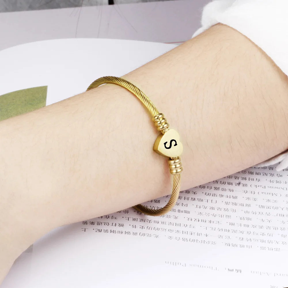 Fashion Girls Gold Color Stainless Steel Heart Bracelet Bangle With Letter Fashion Initial Alphabet Charms Bracelet for Women