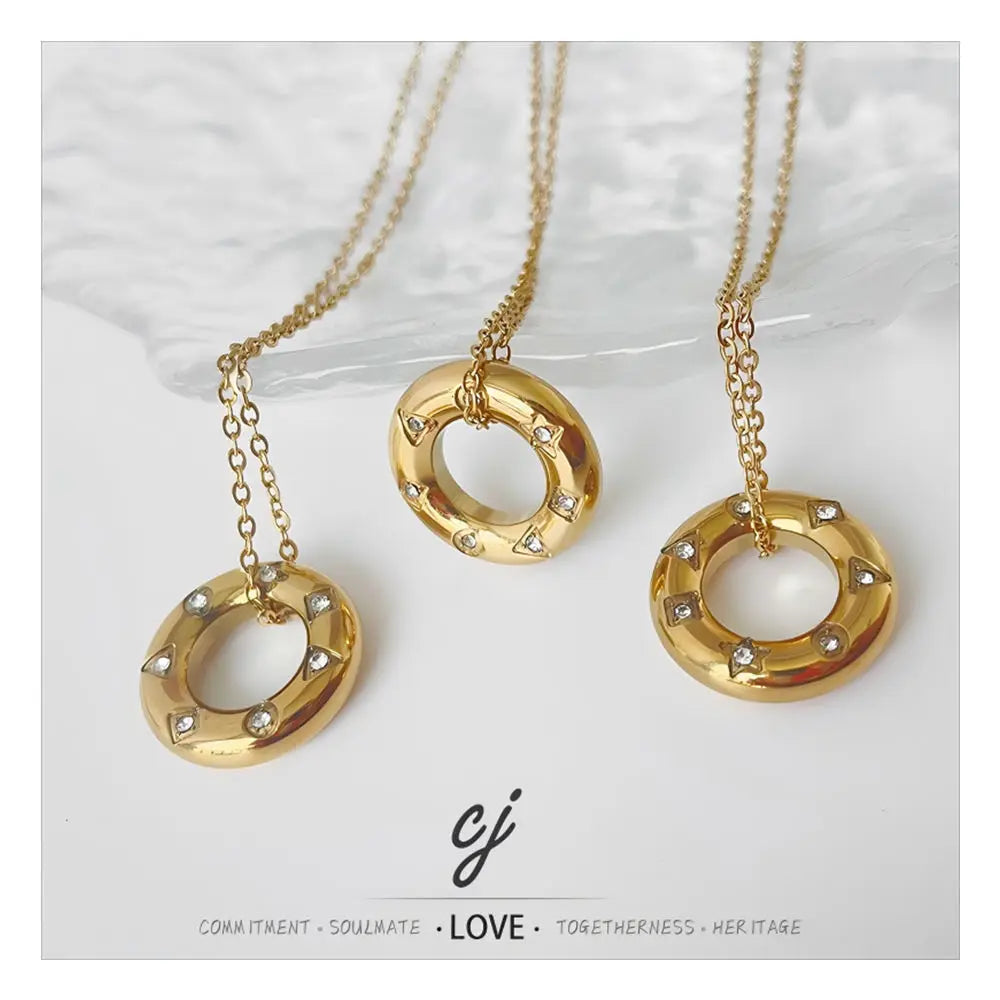 Carline New Design Gold Plated Stainless Steel Necklace Cubic Zircon Circle Hollow Donut Pendant Necklace for Women