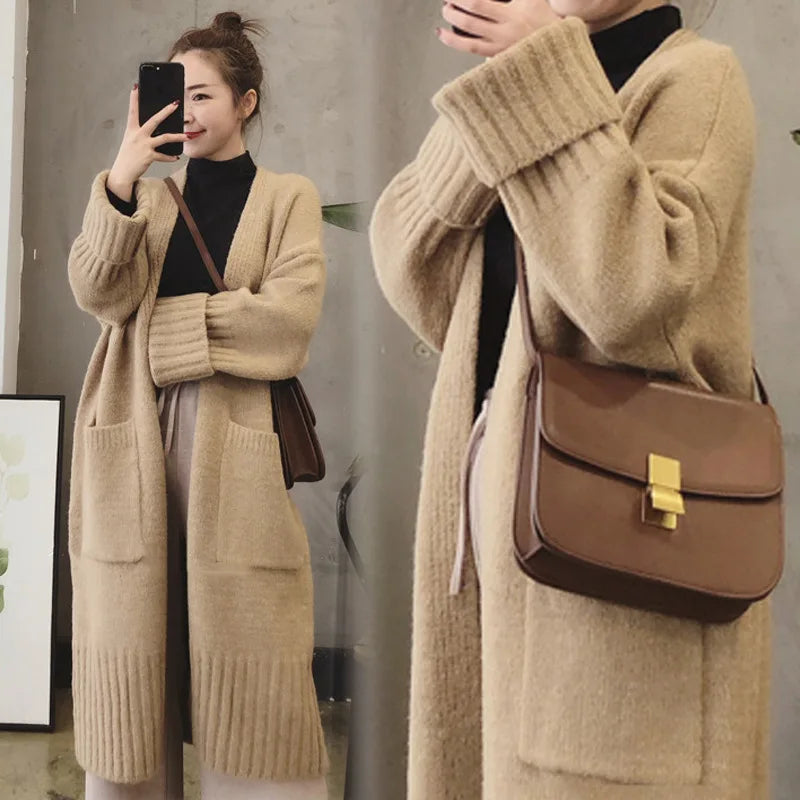 China Sell Factory Stock Winter 2022 Sweater Jacket Luxury Long Cardigan Warm Kinted Coat
