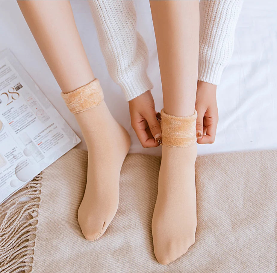 New Winter Wool Socks Thick Warm Crew Length Anti-Slip Feature Customizable Paper Card Packing 500pairs Woman's Socks Cuff