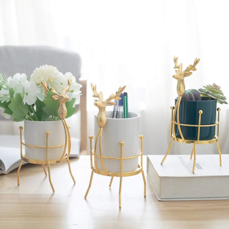 Modern Gold Metal Deer & Flower Vase Holder New Home Decoration with Power Coated Metal Stand for Garden