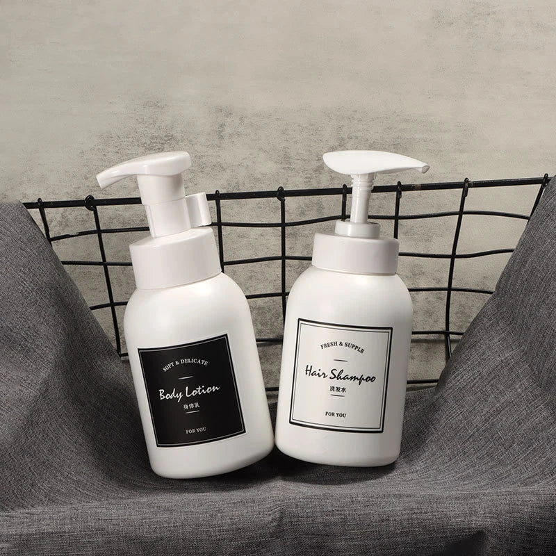 Customizable 300ml 500ml White Skincare Shampoo Shower Gel Bottle HDPE Plastic with Foam Pump and Screen Printing