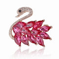 Hot Sale Luxury Small Swan Brooch Pin Cute Crystal Rhinestone Sweater Lapel Jewelry for Women for Weddings