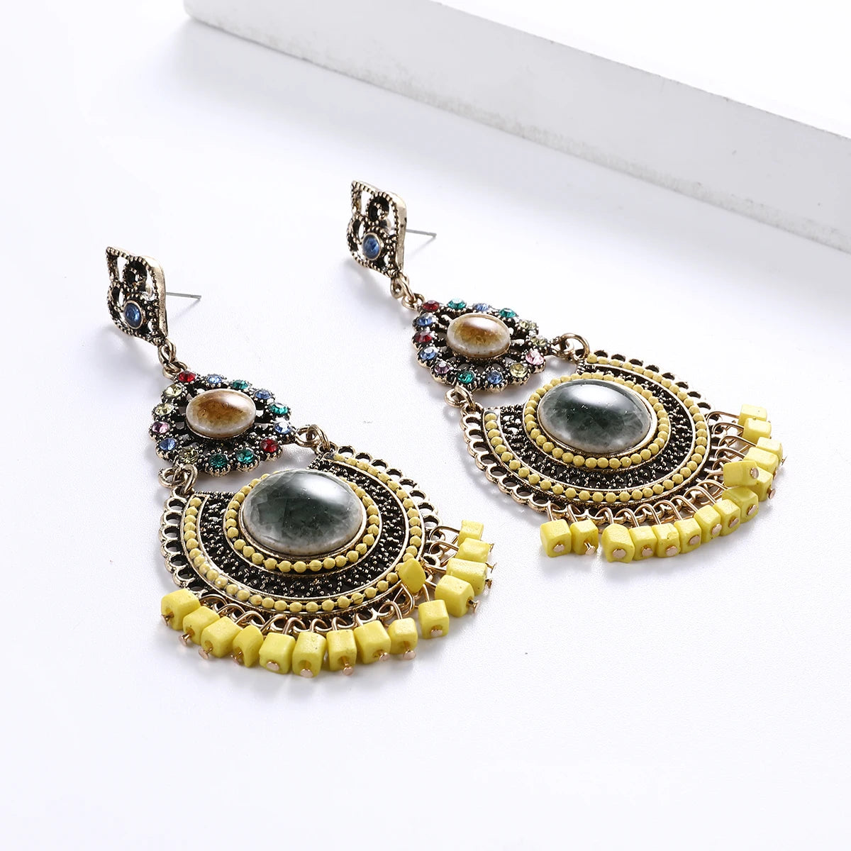 Handmade Bohemian Acrylic Beaded Dangle Fringe Earrings Women Fashion Crystal Rhinestone Opal Tassel Earrings Multicolor