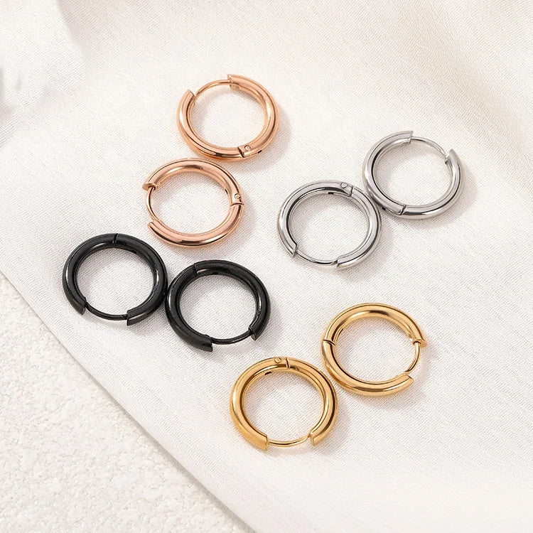 Factory Wholesale Non Tarnish Stainless Steel PVD 18K Gold Round Huggie Hoop Earrings