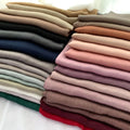Zifeng OEM Tissu En Soie Africain Pleated Long Shawls Muslim Plain Crinkle Satin Silk Hijab