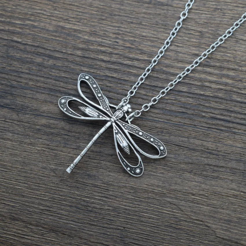 Cute Animal Charms Hollow Dragonfly Pendants Necklace for Women Gifts Jewelry