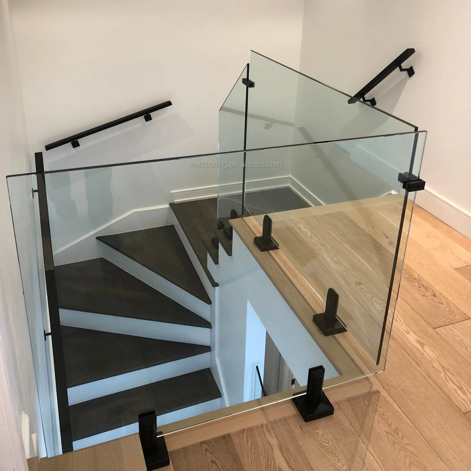 YL METAL Easy DIY Glass Black 316 Outdoor House Terrace Porch  Glass Pool Fence Spigot Balustrade Glass Fence Balcony Railing