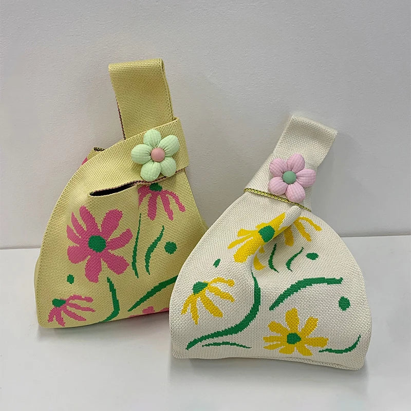 Landfond New Cute Flower Ins Knitted Knot Wrist Bag Custom Logo Pattern Knit Tote Bag for Outdoor