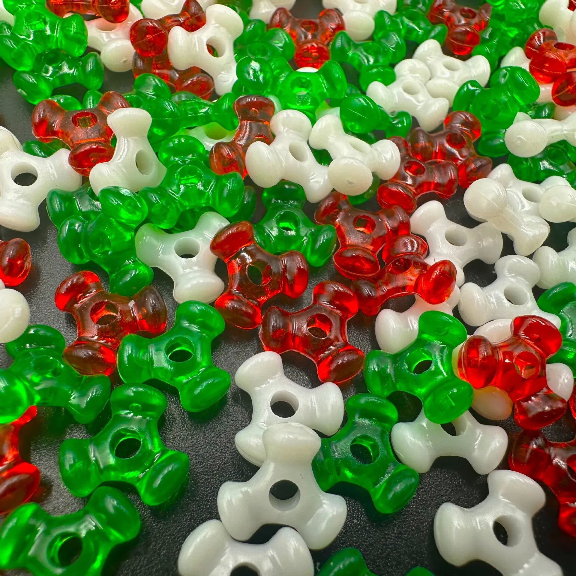 10mm Christmas Tri-Shaped Beads in Bulk 500g/Bag Opaque Clear Triangle Decoration Beads Wholesale