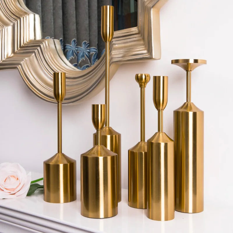 Nordic Gold Metal Handmade 6pcs Candelabra Set Modern Simplicity Light Luxury Elegant Candleholder for Wedding Home Decoration