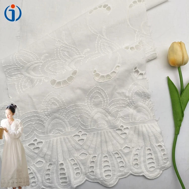 Wholesale Elegant Woven White Color Eyelet Lace 100% Cotton Base Flower Embroidery Fabric for Garment Dresses