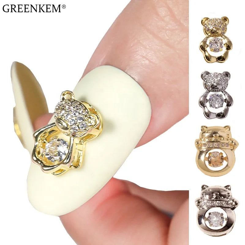 GREENKEM 1 Piece of Nail Art Cute and Smart Bear Beating Heart Luxury Zircon Rotating Crystal 3d Alloy Bear Nail Rhinestones