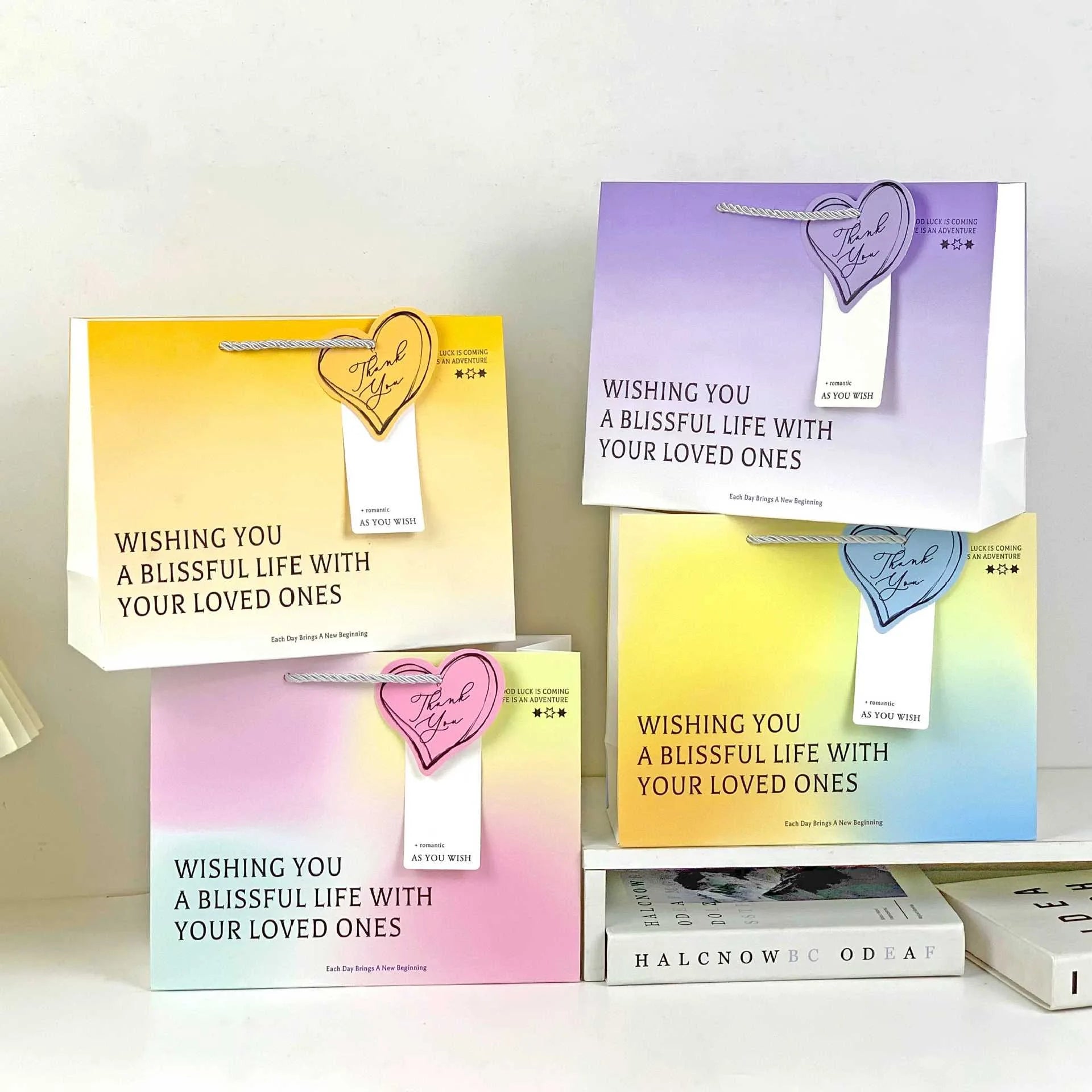 Customized Print Your Own Logo Luxury Brand Shopping Paper Bag for Gifts Boutique Bag With Handle