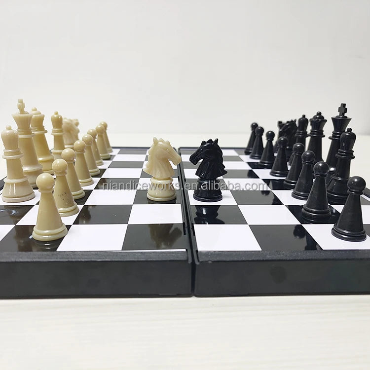 Foldable Magnetic Vinyl Chess Set with Cheap Plastic Pieces for Kids Children Adults