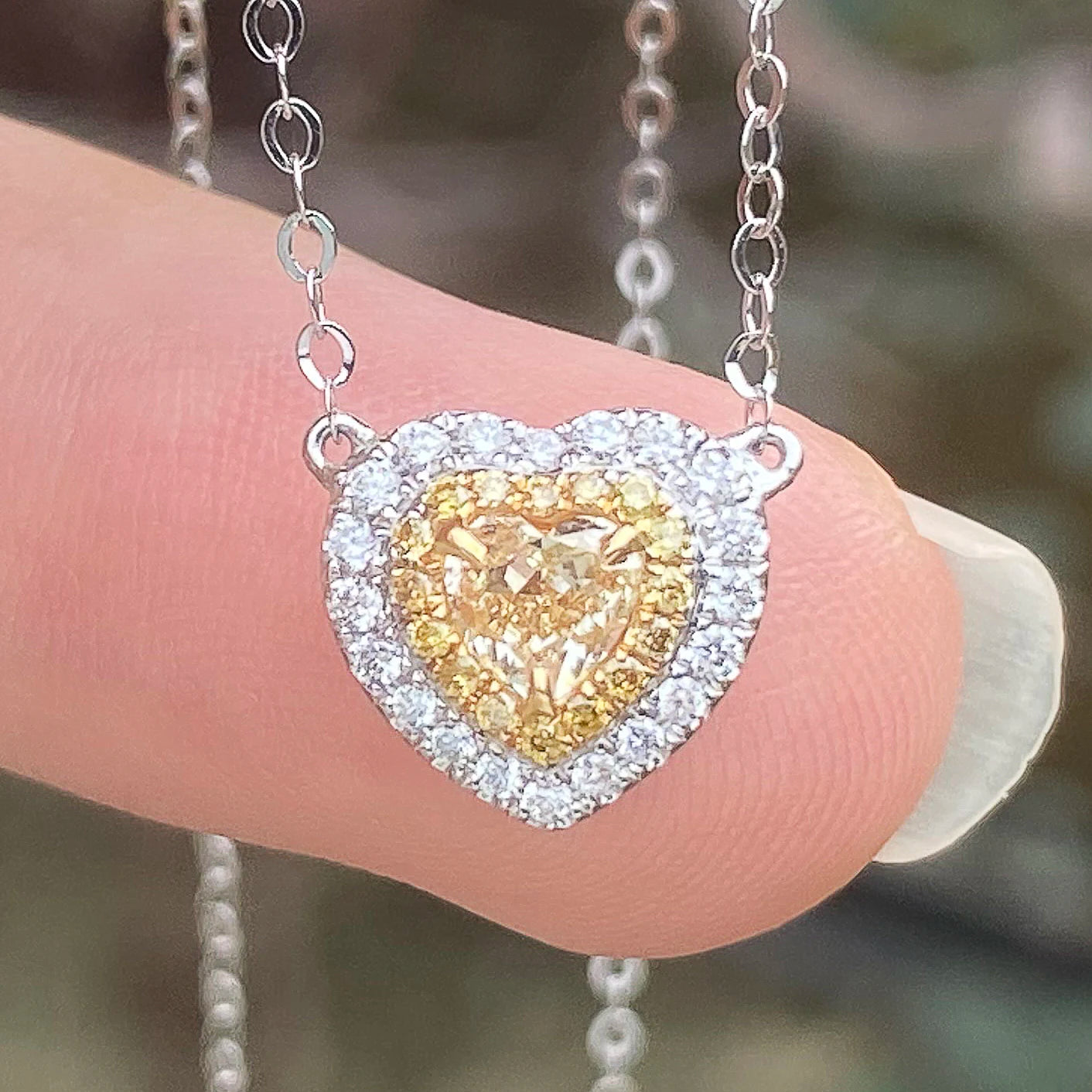 Gem Stone Jewelry 18k White Gold 750 Sweet Heart Shape Natural Yellow Diamond Necklace Custom