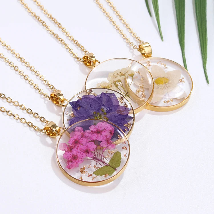 Simple Retro Religious Style Circular Dried Flower Resin Necklace Immortal Fashion Birth Flower Engagement Gift Link Chain