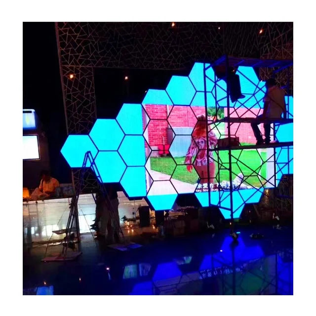 Custom Size LAN Wifi 3G 4G Cloud Control LED Hexagonal Screen P2 P2.5 P3 P4 P5Programmable LED Hexagon Panel Video Wall Display