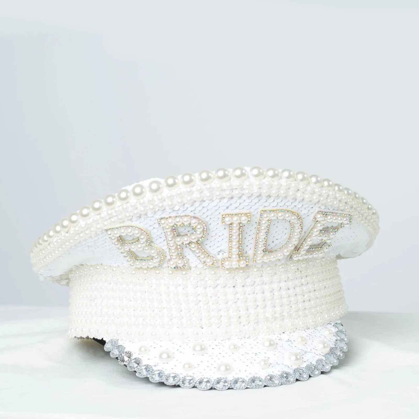 Wholesale Luxury Chic Rhinestone Pearl Carnival Hats Bridal Women Sequin Performance Captain Caps for Party