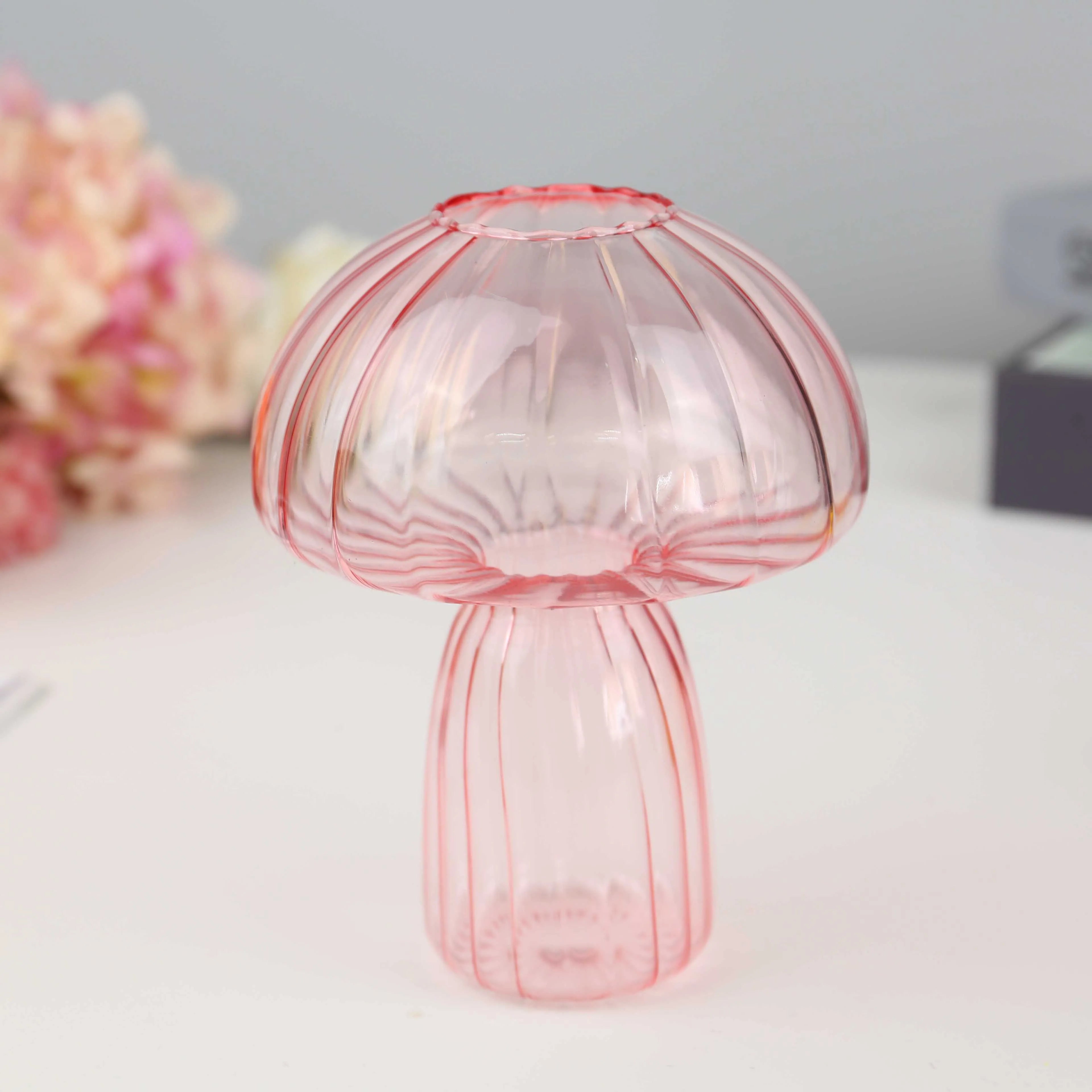 China Factory Supplier's Small Colorful Glass Vase Transparent Glaze Art Deco Design for Home Floor or Tabletop Decoration