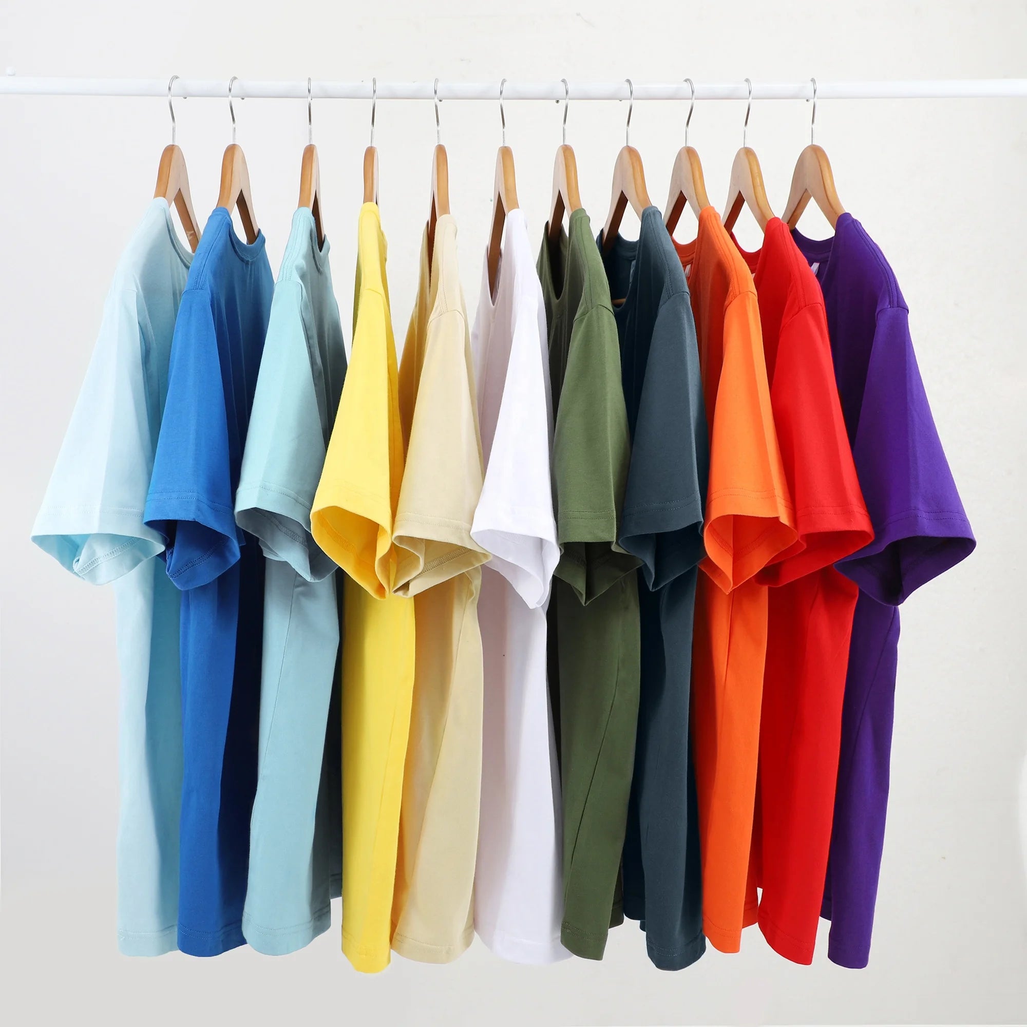 TB001 Custom Logo 170gsm Wholesale Men and Women Summer 100% Cotton Tshirt Unisex Blank Solid Color T-Shirt for Women Tops