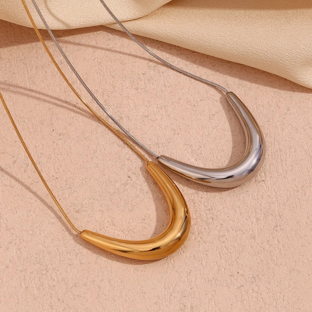 Minimalist Crescent Pendant Necklace Hollow Snake Chain Charm Necklace Gold Plated Stainless Steel Necklace