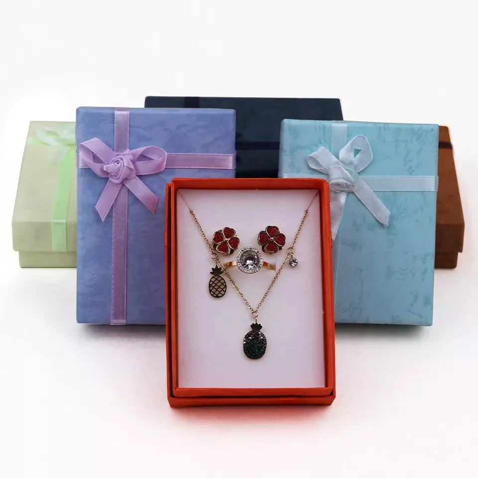 Classic Design Paperboard Necklace Box Colorful Paper Pendant Box With Ribbon Bow Christmas Gift Box