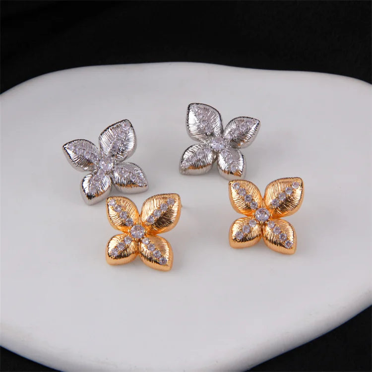 Wholesale Women's Earrings Pure Real Brass 18k Gold Plating Diamond Flower Women Ladies Female Stud Earrings
