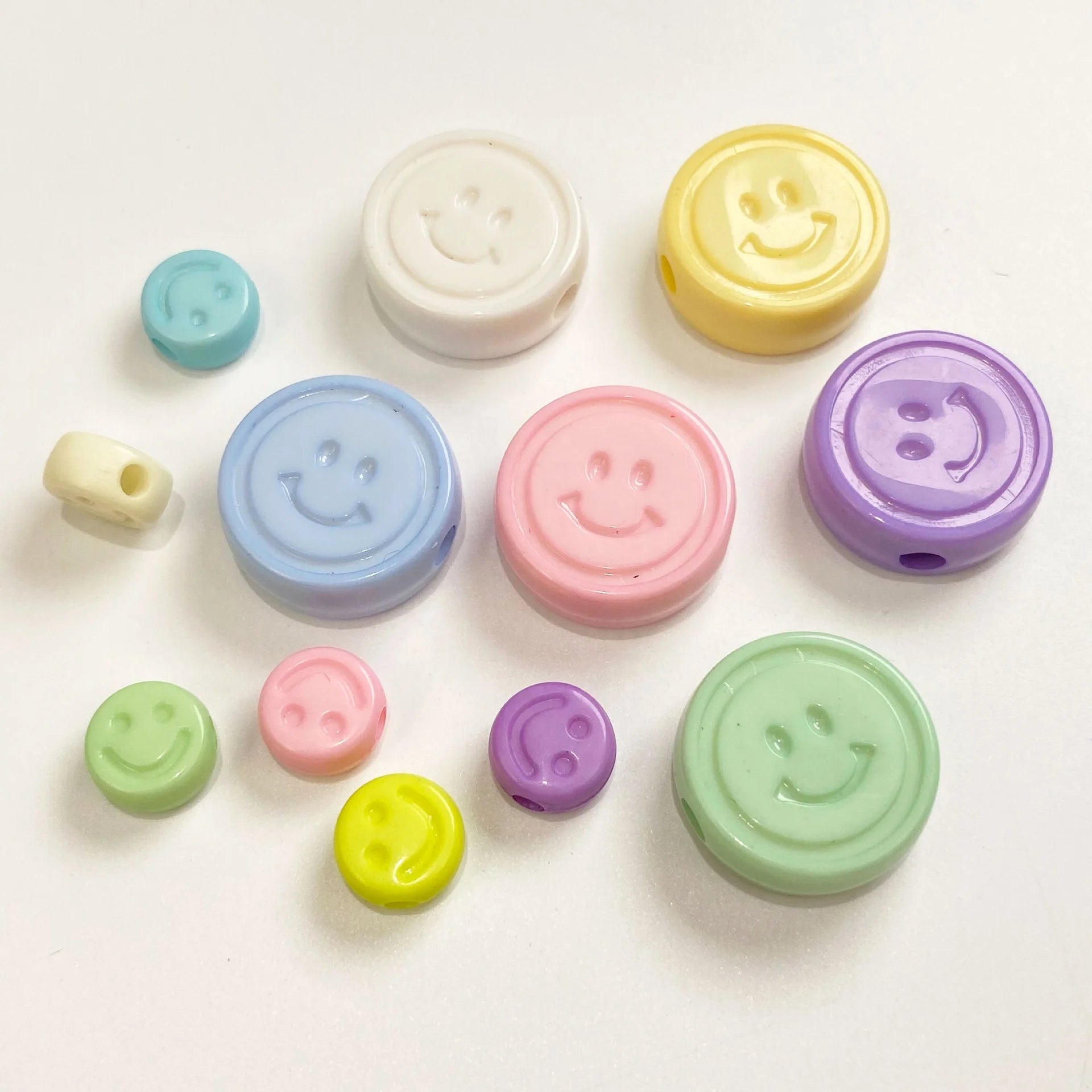 Flat Smile Face Acrylic Loose Beads for Necklace Bracelets Jewelry Making DIY