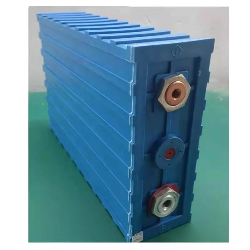 Prismatic Lithium Battery Cell 3.2V 200Ah Deep Cycle for Solar System Energy Storage Power Battery