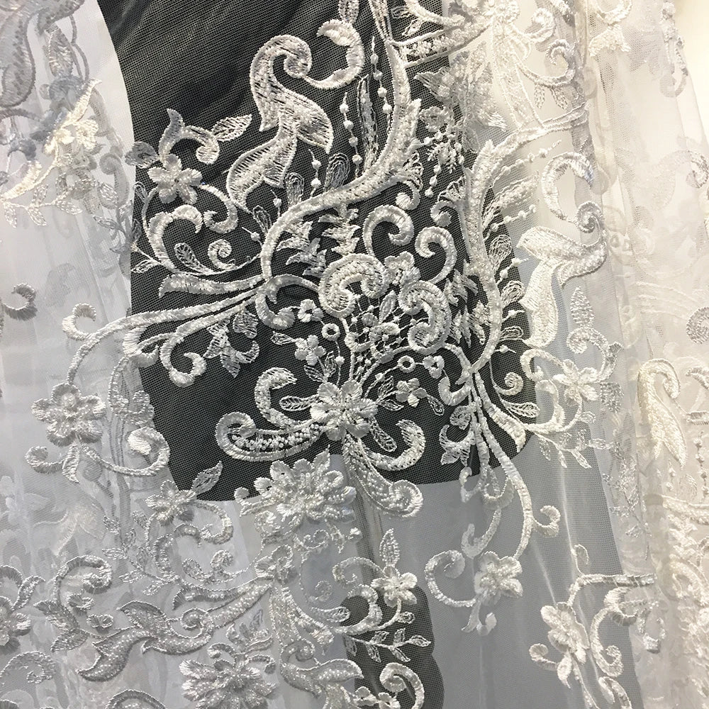Factory Manufacturer Beaded Bridal Lace Fabric Luxurious Ivory White Wedding Dress Fabric Lace