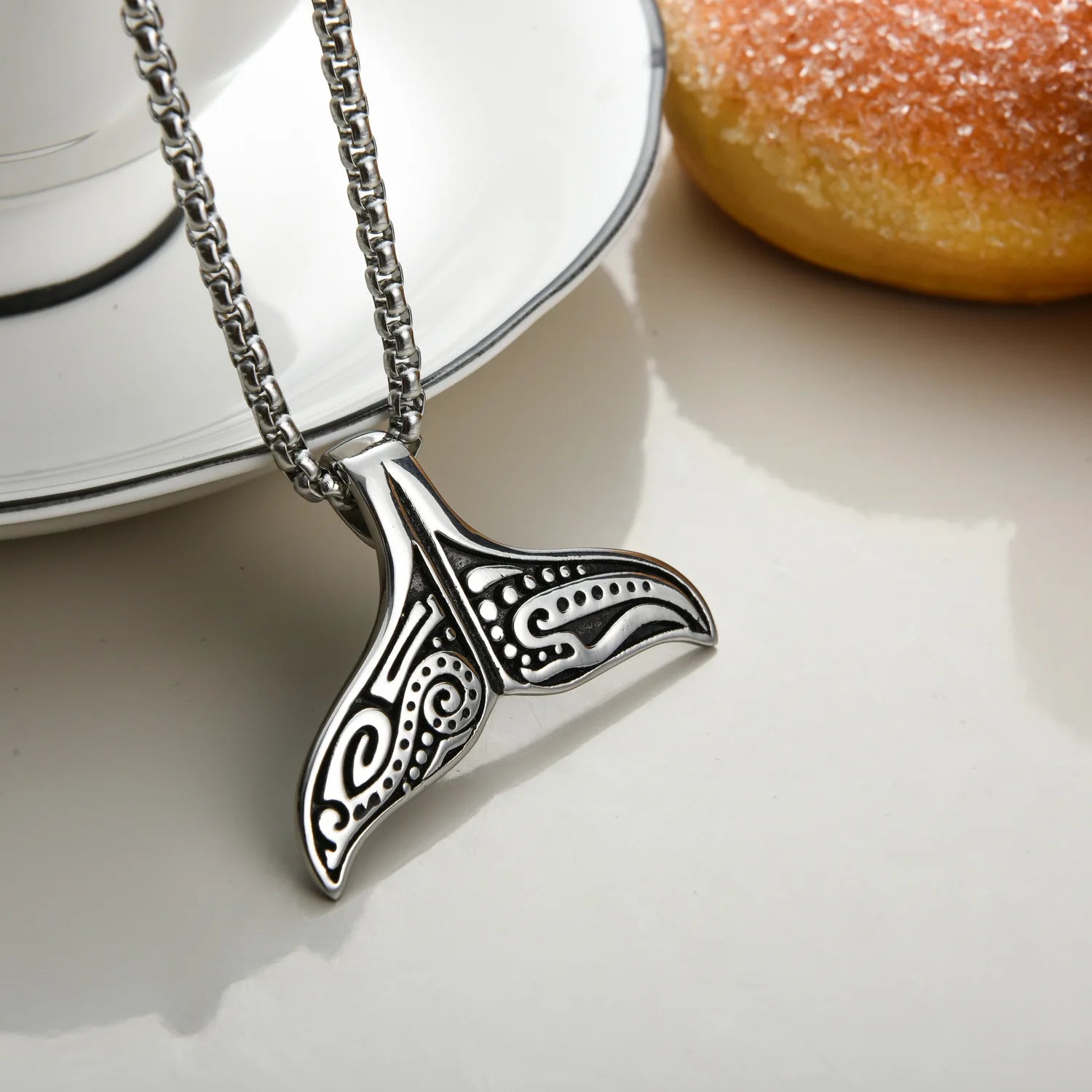 All-match personality classic style pendant necklace Men's fishtail stainless steel necklace titanium steel Men's jewelry gifts