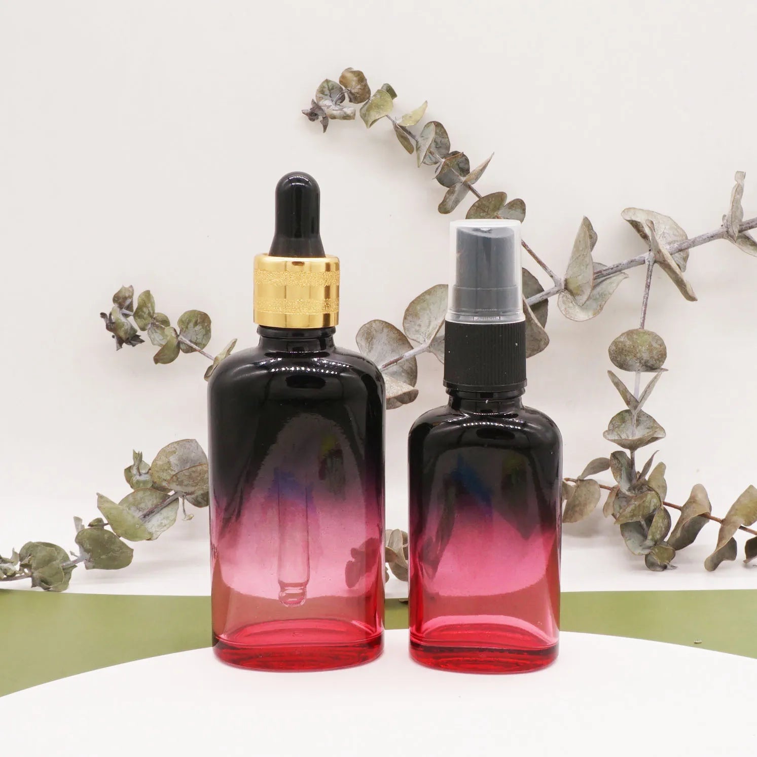 Empty Oil Cosmetic Packaging 1oz Round Glass Dropper Bottles 15ml with Black Spray Lid