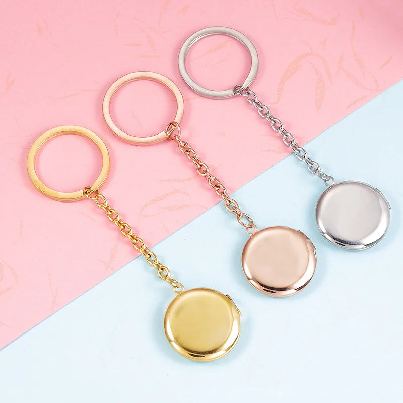 Personalized Fashion Couple Key Chain Diy Stainless Steel Round Photo Box Commemorative Pendant Keychain