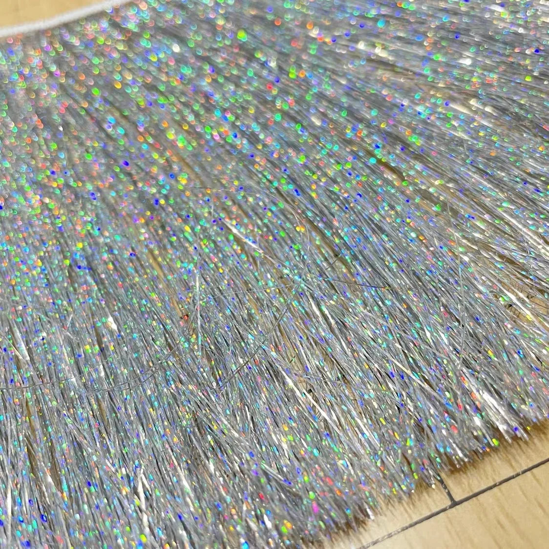 10 Meters Per Roll 20cm Width Tinsel Flash Tassels Fly Tying Materials for Saltwater Fish Trout Fly Fishing Airbrush