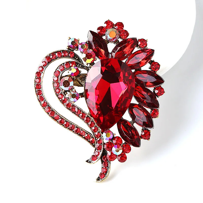 MM0026 Fashion Heart Shape Crystal Brooch Wedding Garment Crystal Brooch Pin Women Accessories Brooches