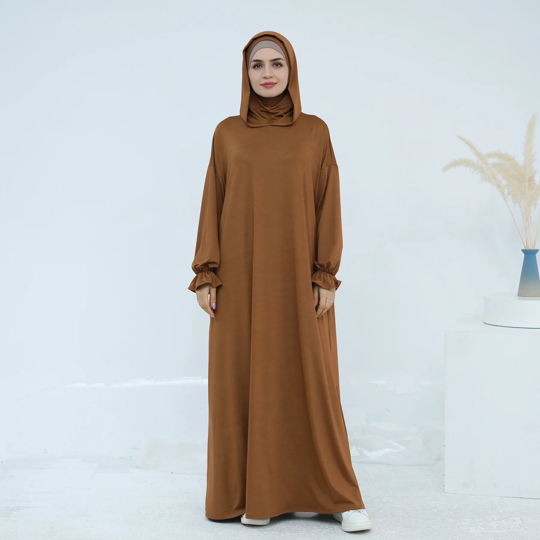 2026 Wholesale Dubai Prayer Abaya for Ramadan Hooded Women Islamic Clothing
