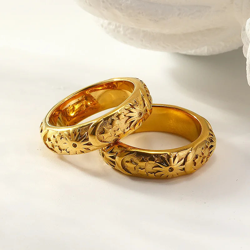 High Quality Vintage Carved Star Moon Pattern Geometric Ring Waterproof 18k Gold Plated Stainless Steel Ring for Women