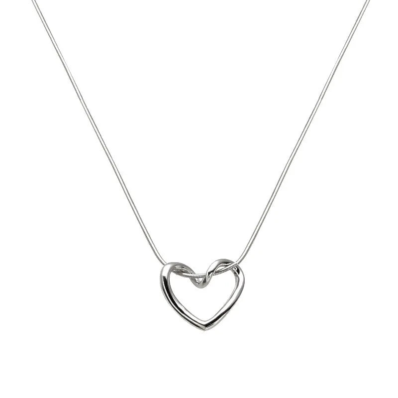 AA016162 New Simple Hollow Heart Stainless Steel Necklace Twist Love Pendant Clavicle Charm Chain Choker Necklace Jewelry