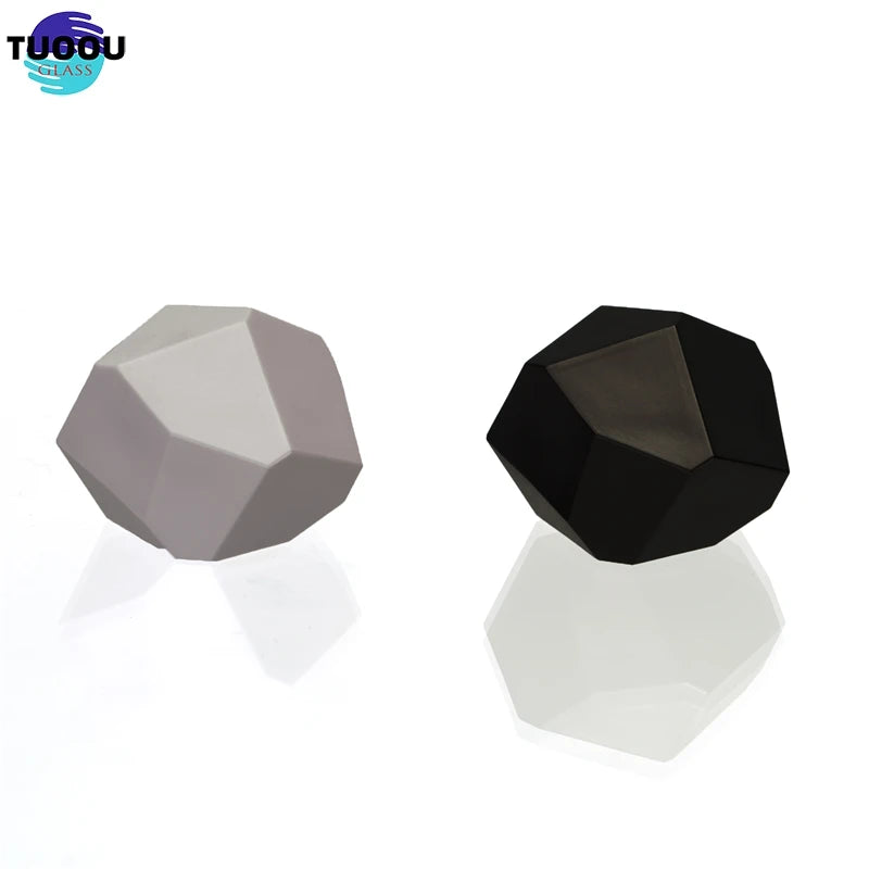 Tuoou Wholesale Custom Luxury Plastic Alien Cut Surface Gold White Black Perfume Lid Stopper Easy Usage on Glass Bottle Cap