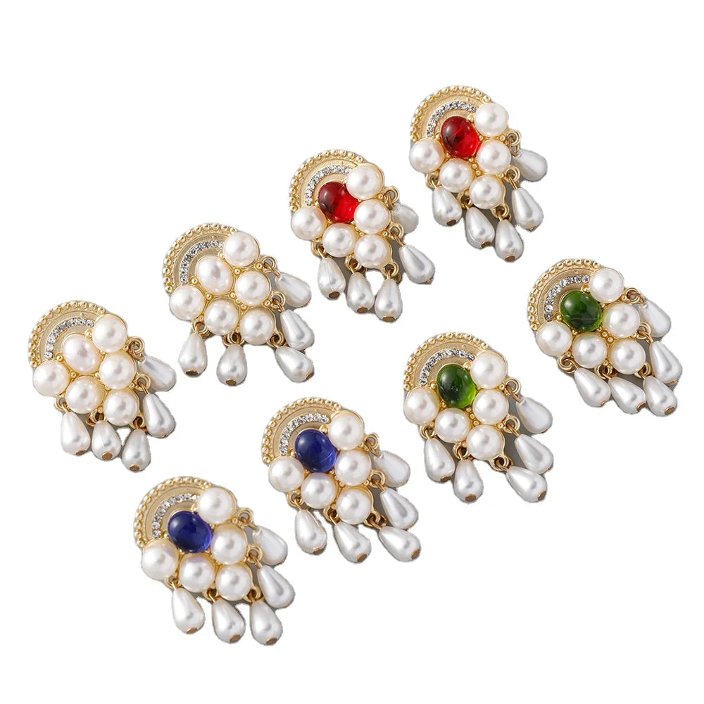 French Vintage Gold Plated Emerald Pearl Earrings Women Cluster Baroque Pearl Geometric Earrings for Banquet