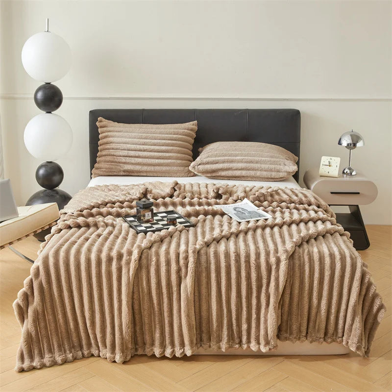Factory Price No Shedding Luxury Softest Thick Weight Fluffy Tan Camel Rabbit Faux Fur Minky Bubble Bedding Blankets