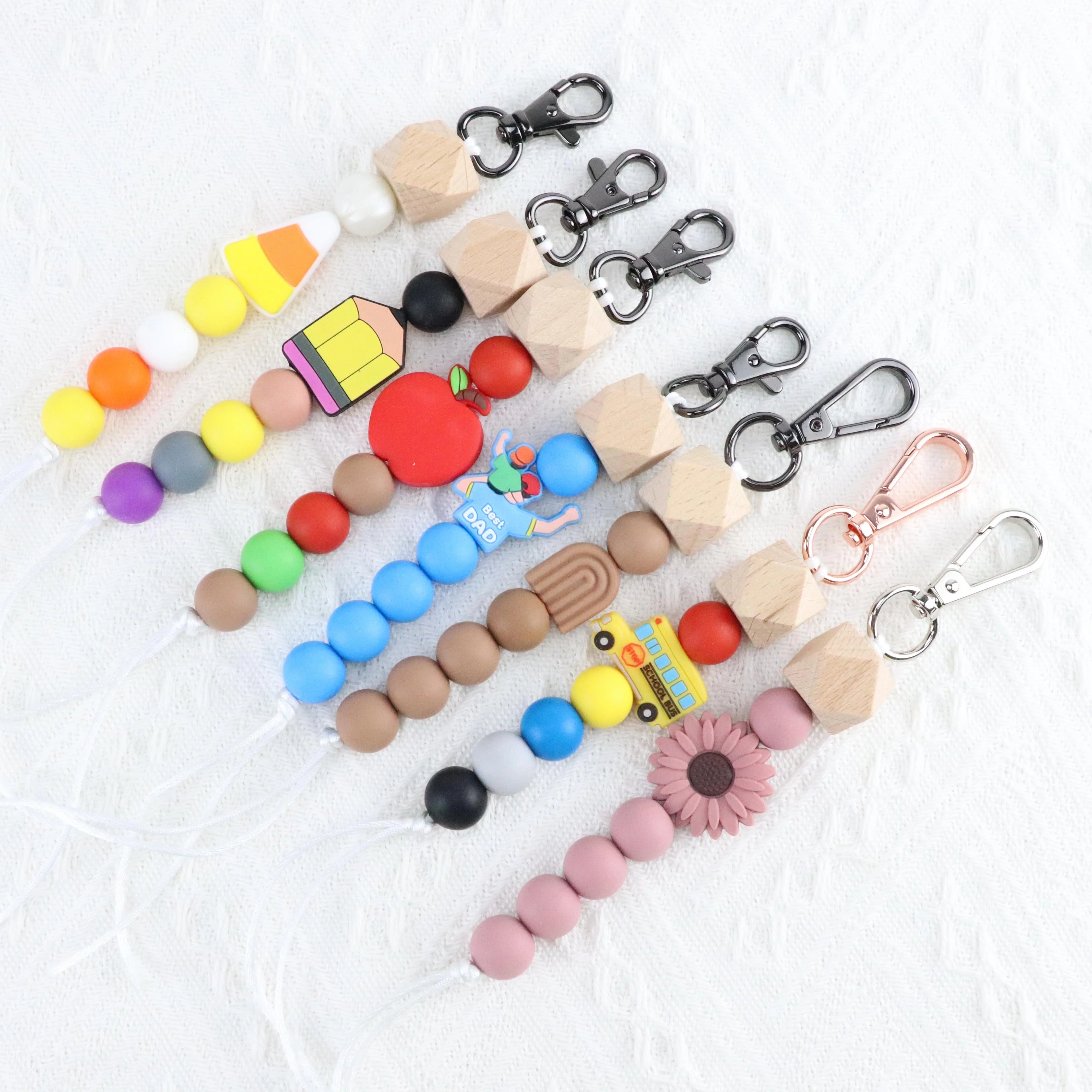 Eco-Friendly Handmade Season Teacher Gift Custom Flower Apple Pen Rainbow Best DAD Cartoon Wood Metal Silicone Beaded Pendant