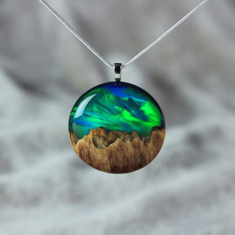 Wholesale Northern Lights Dreamtime Gem Pendant Necklace Starry Sky Necklace Pendant Necklaces for Women and Men