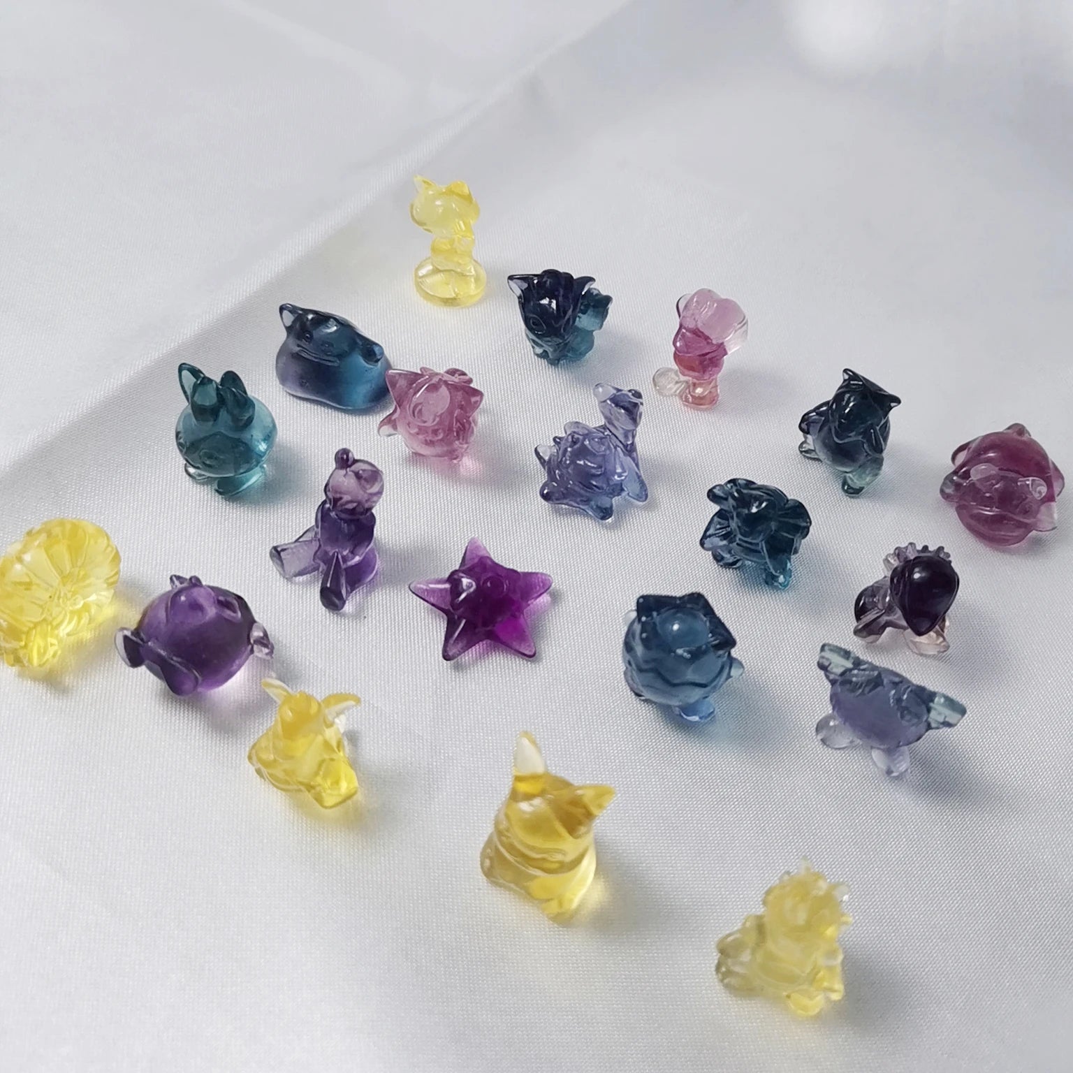 Rainbow Fluorite Pokemon Crystal Vertical Cross Hole Mini Pokemon Carving Craft Pikachu Carved Pendant Necklace