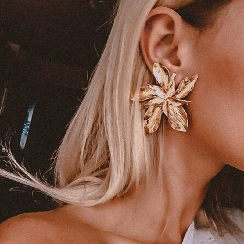Docona Elegance Gold Big Flower Drop Dangle Earring for Women Trendy Metal Floral Party Jewelry Gift Pendientes