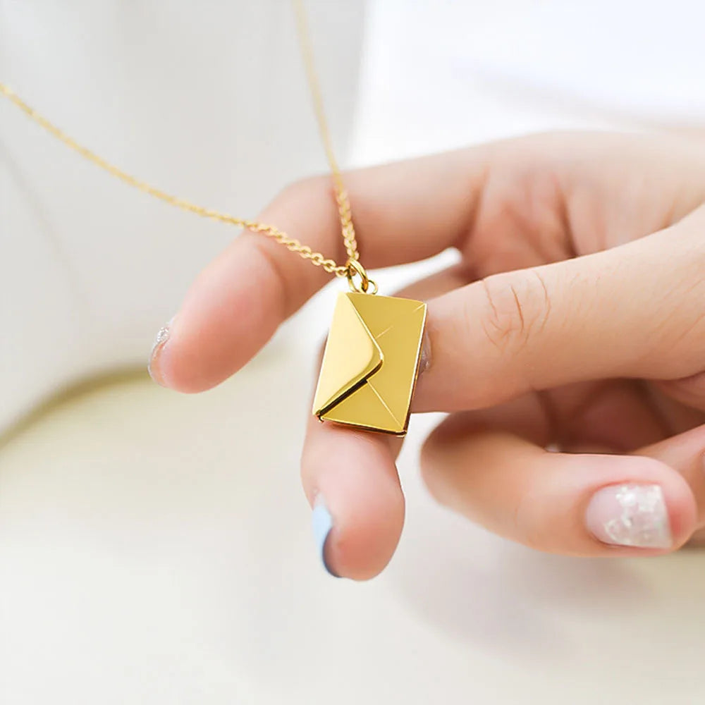 Romantic Couple Necklace Jewelry Stainless Steel Necklace Custom Engravable Envelope Pendant Necklace for Women
